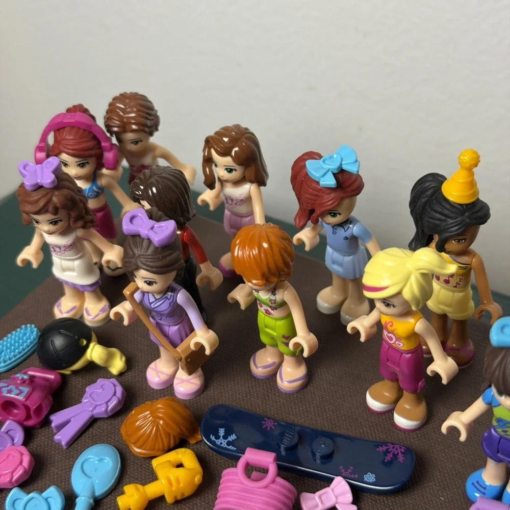 LEGO Friends Minifigure Dolls Plus Accessories And Parts Mix & Match 250+ Pieces